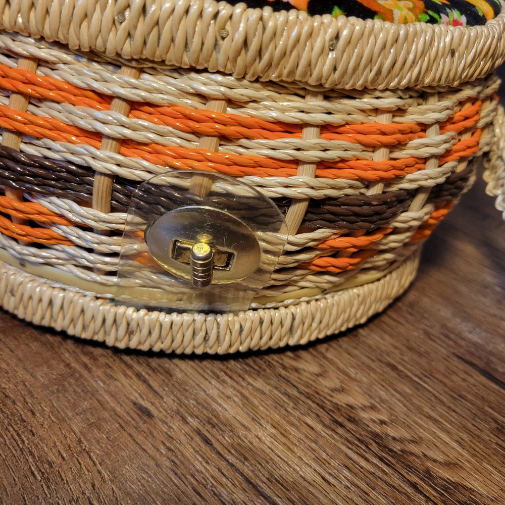Vintage 1970s Wicker Purse with Floral Velvet Accents - Picture 6 of 14